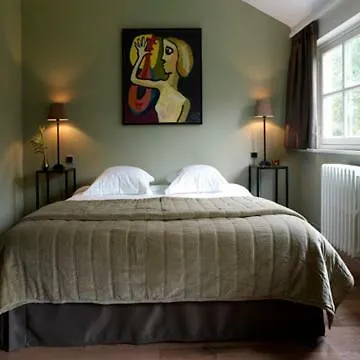 Le Manoir *