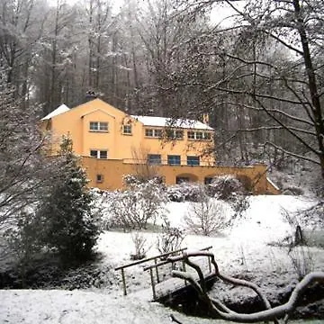 Le Manoir * Bruyeres